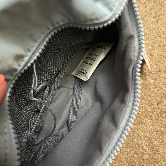 GAIAM WAIST PACK - Picture 6 of 8